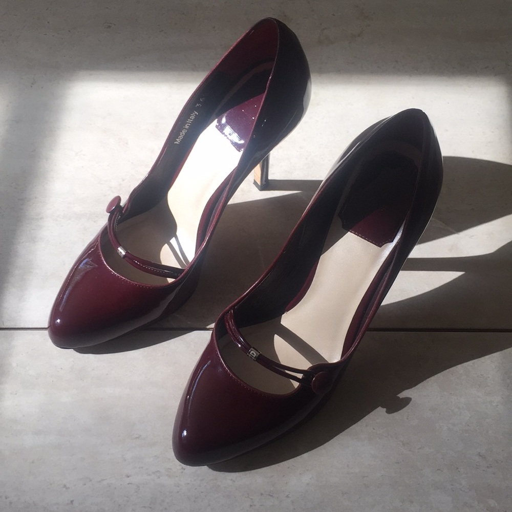 Burgundy CHRISTIAN DIOR heels